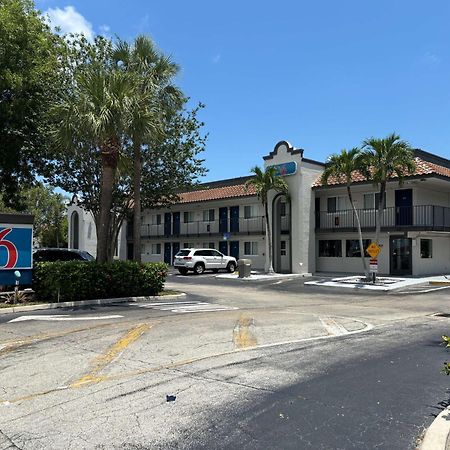 Motel 6 Riviera Beach Fl Exteriér fotografie